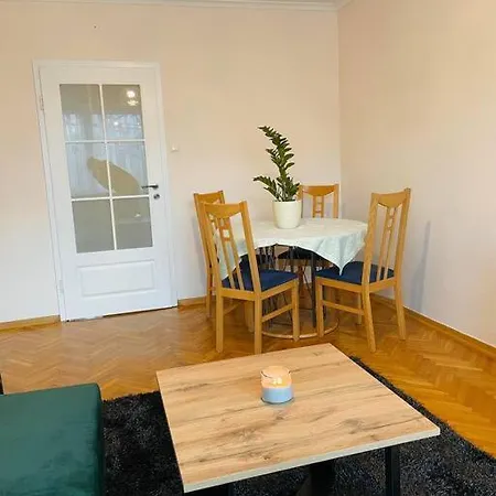 Pod Pawiem * אולז'טין